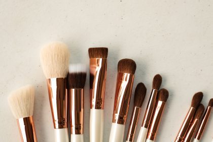 A Guide To Must Have Makeup Brushes And Their Uses