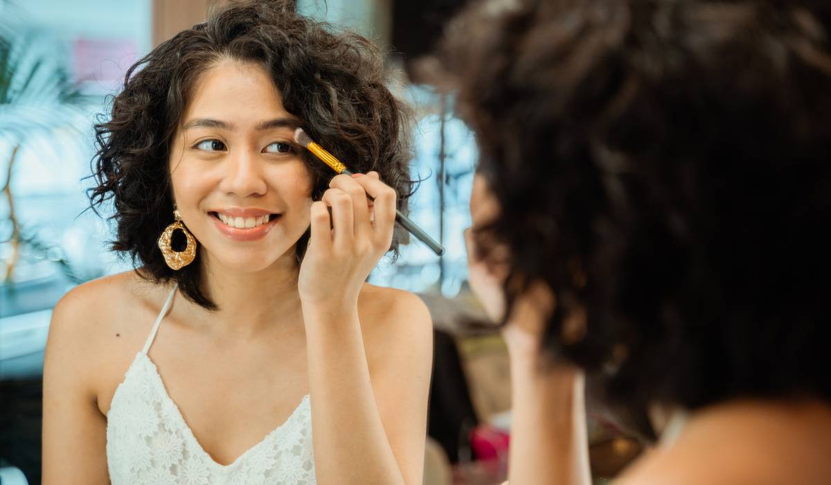 Beginner's Makeup Routine For Oily Skin & How To Keep It Looking Fresh Throughout The Day