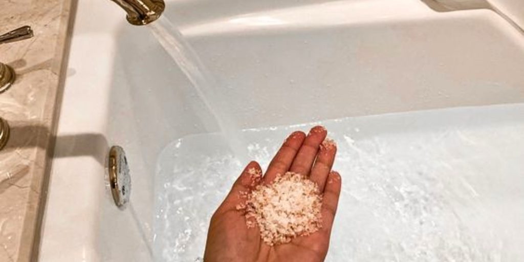 Epsom Salt Uses and Benefits_ Your Ultimate solution For Your Sunburn