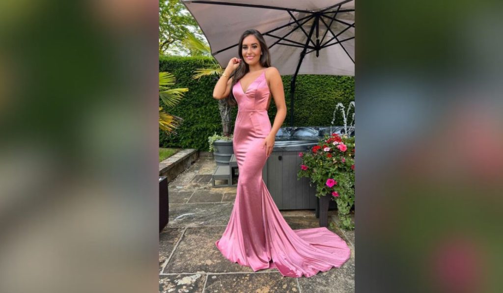 Woman wearing body prom gown