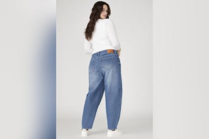 Plus Size Barrel Jeans